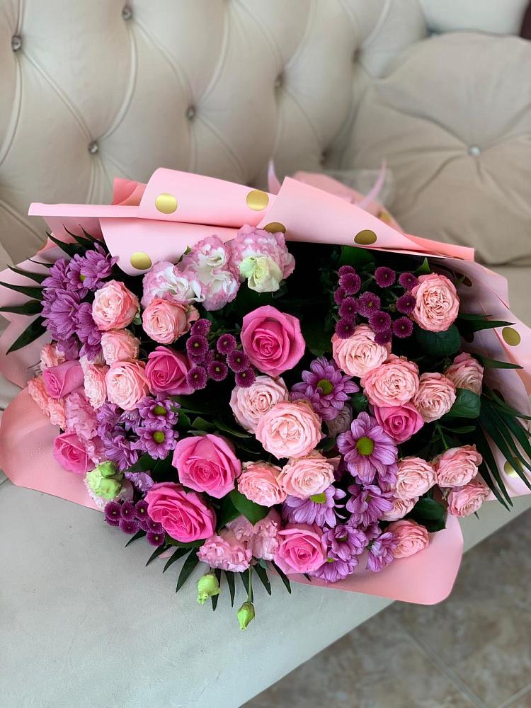 Букет цветов из: Хризантемы, Розы и Лизиантусы в Тенгинской