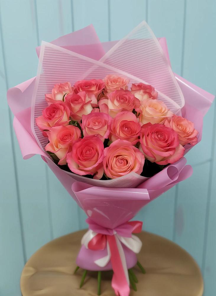 Букет 15 Розовых роз Равель в Тенгинской