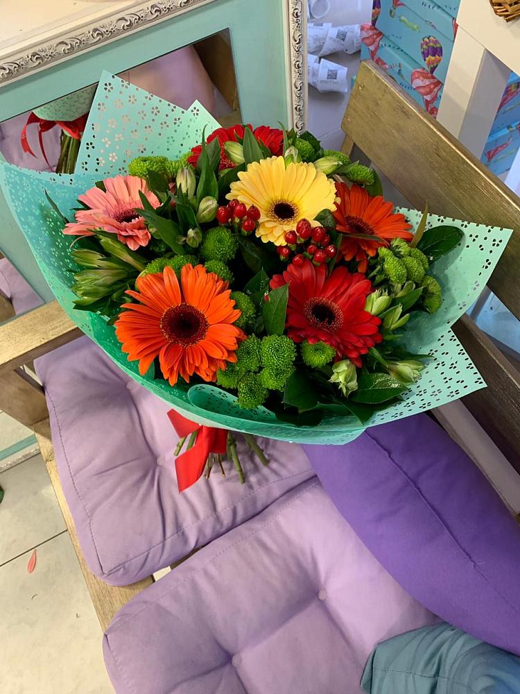 Букет цветов из: Герберы, Хризантемы и Альстромерии в Тенгинской