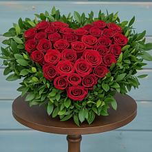 Цветочная композиция из Розы в виде сердца в Тенгинской