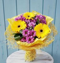 Букет цветов из:  Хризантемы и Герберы #REPLACE_PRED# Тенгинской