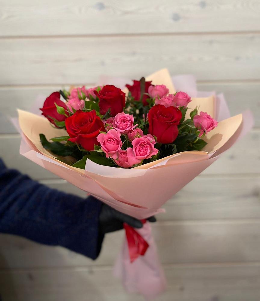 Букет цветов из: Розы в Тенгинской