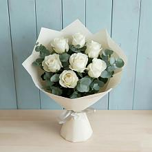 Букет Белые розы в Эвкалипте в Тенгинской