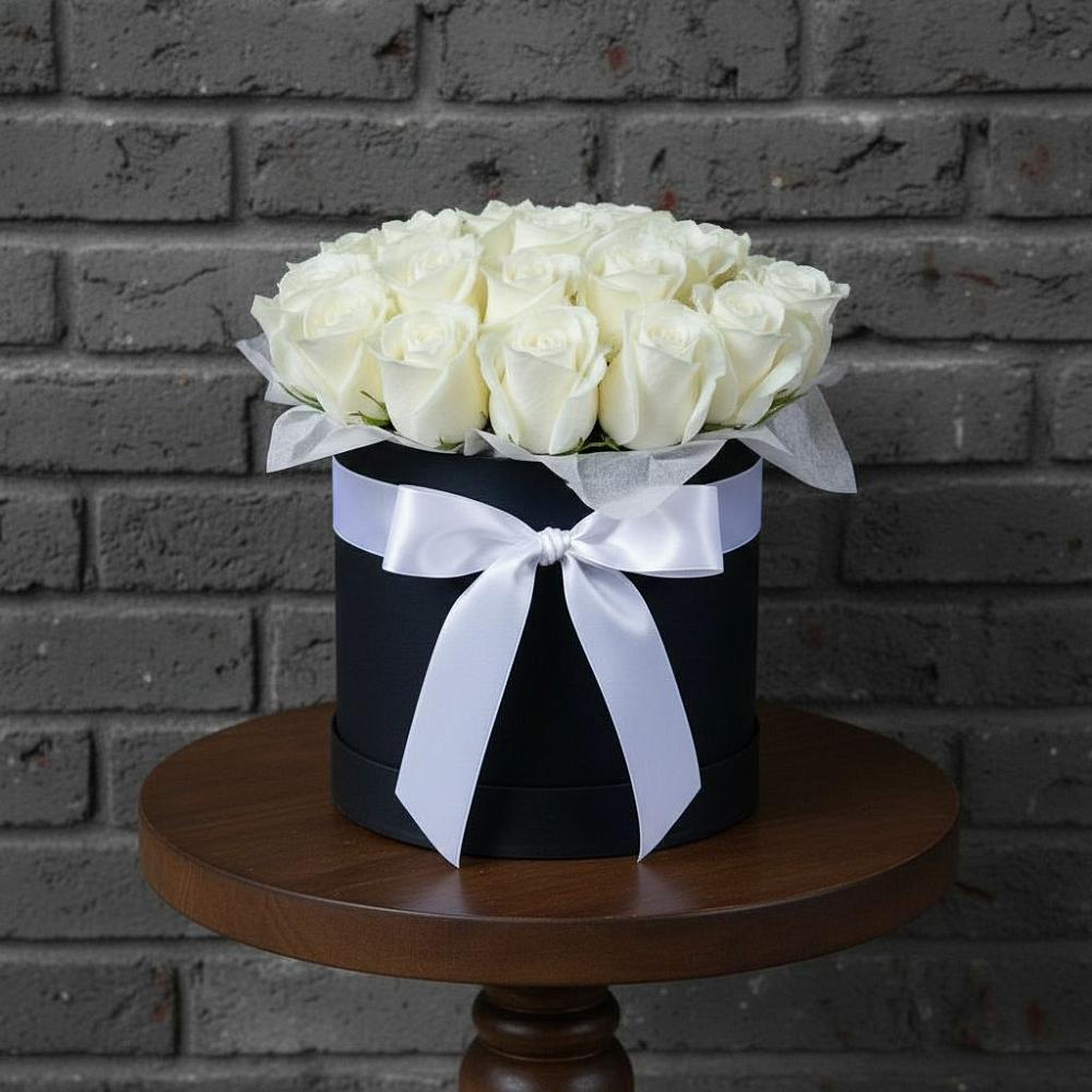 Цветочная композиция из Розы в шляпной коробке в Тенгинской