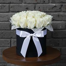 Цветочная композиция из Розы в шляпной коробке в Тенгинской